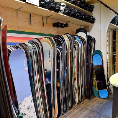 Top Secret Shop: Snowboards & Snowboard-Tuning